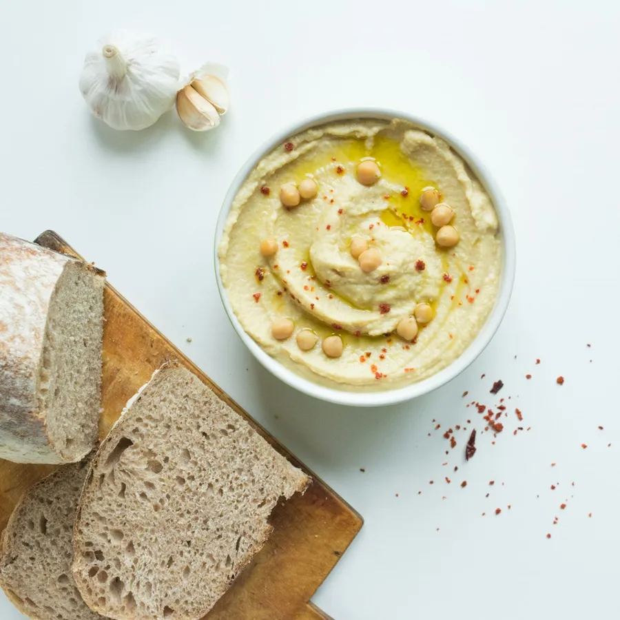 Hummus with olive oil and bread